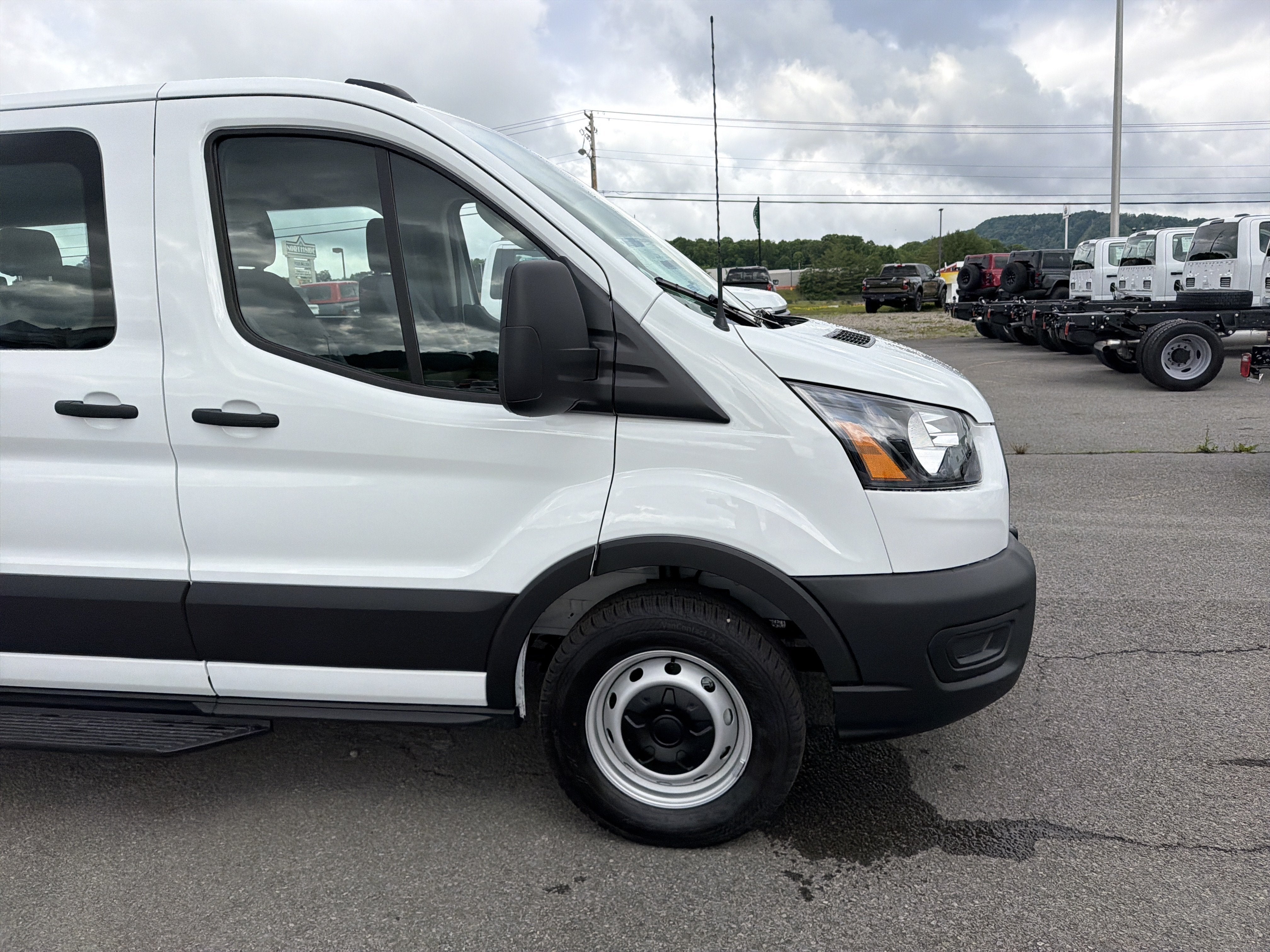 2026 Ford Transit Passenger Wagon — side profile view